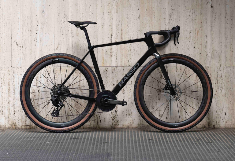 Basso Palta III | Size L | Carbon Chrome