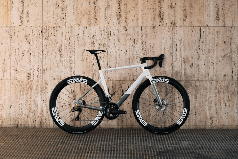 Basso SV | Size 53 | Elan White