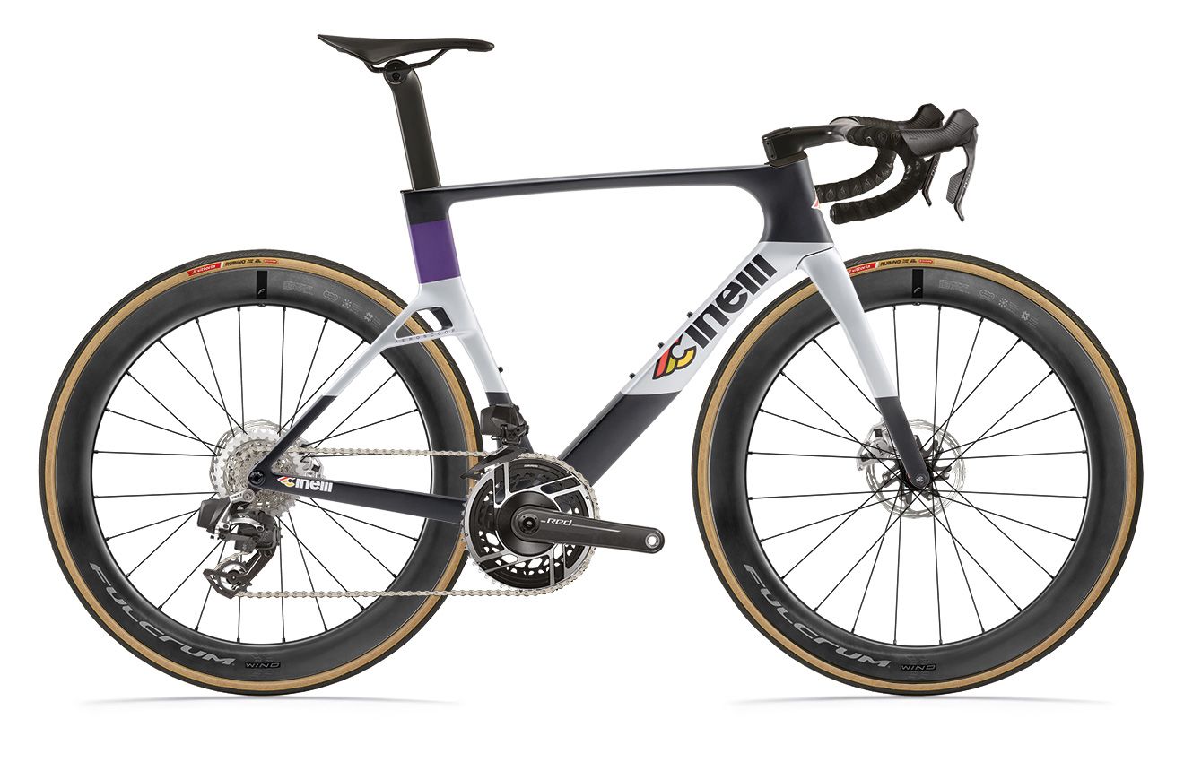 Cinelli Aeroscoop 2026 | SRAM Red AXS E1 | Fulcrum Wind | Cicli Corsa