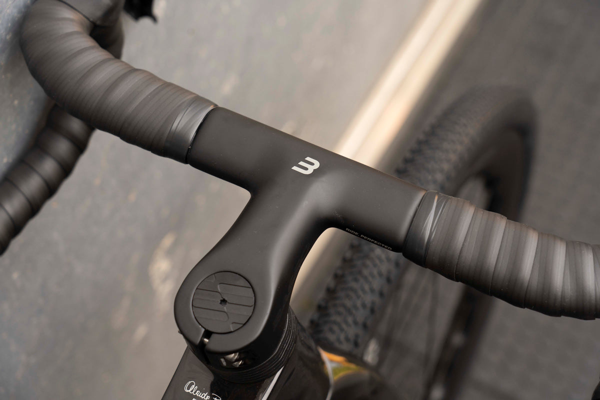 Basso Palta III | Size M | Carbon Chrome | 8.855 kg HandleBar Gravel Bike