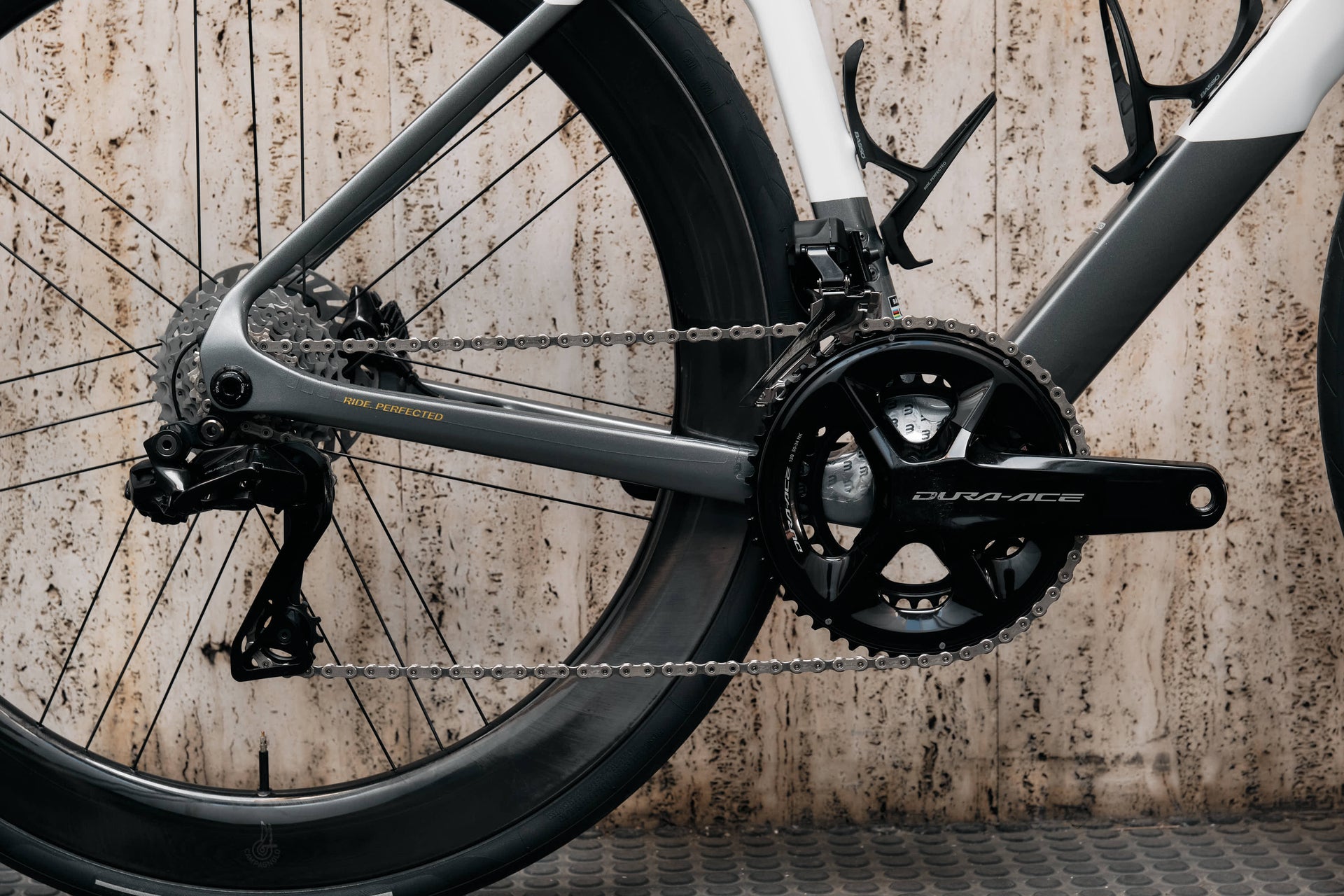 Shimano Dura-Ace Di2 rear derailleur on the Basso Diamante SV complete bicycle by Cicli Corsa.