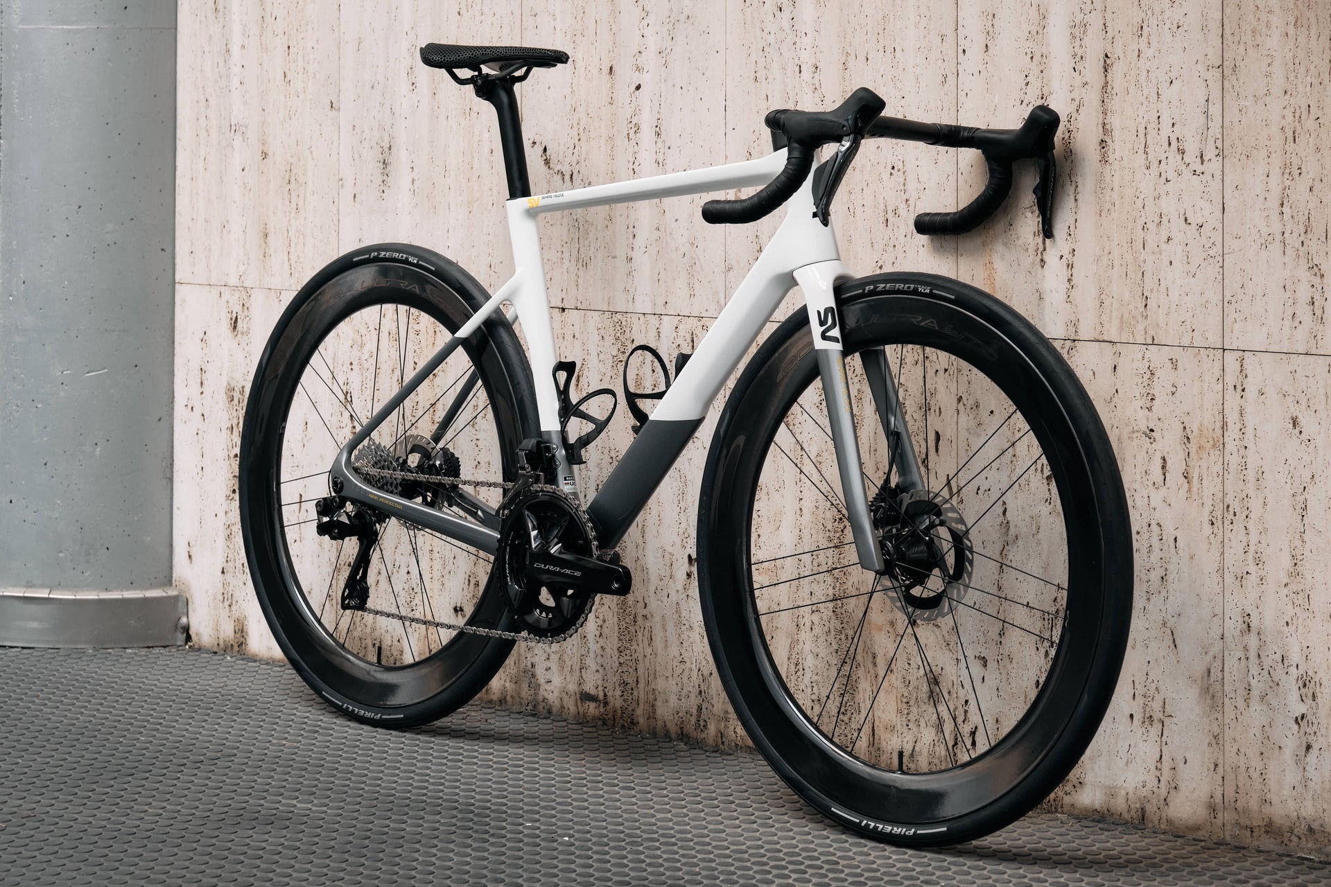 Front view of the Basso Diamante SV road racing complete bicycle by Cicli Corsa.