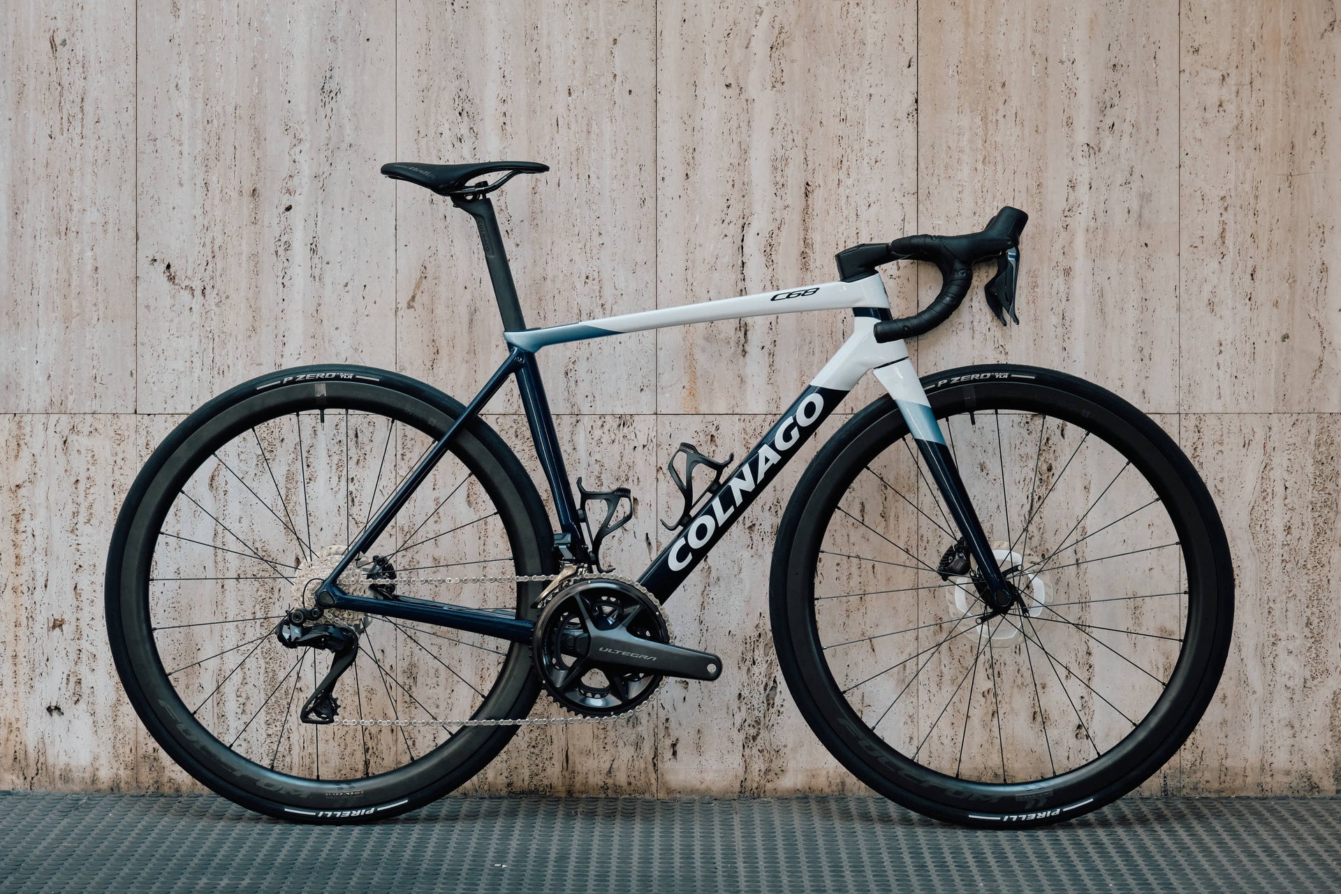 Drive side view of the Colnago C68 HRBB complete bicycle with Shimano Ultegra Di2, integrated power meter, and Fulcrum Wind 42 wheels, custom built by Cicli Corsa.