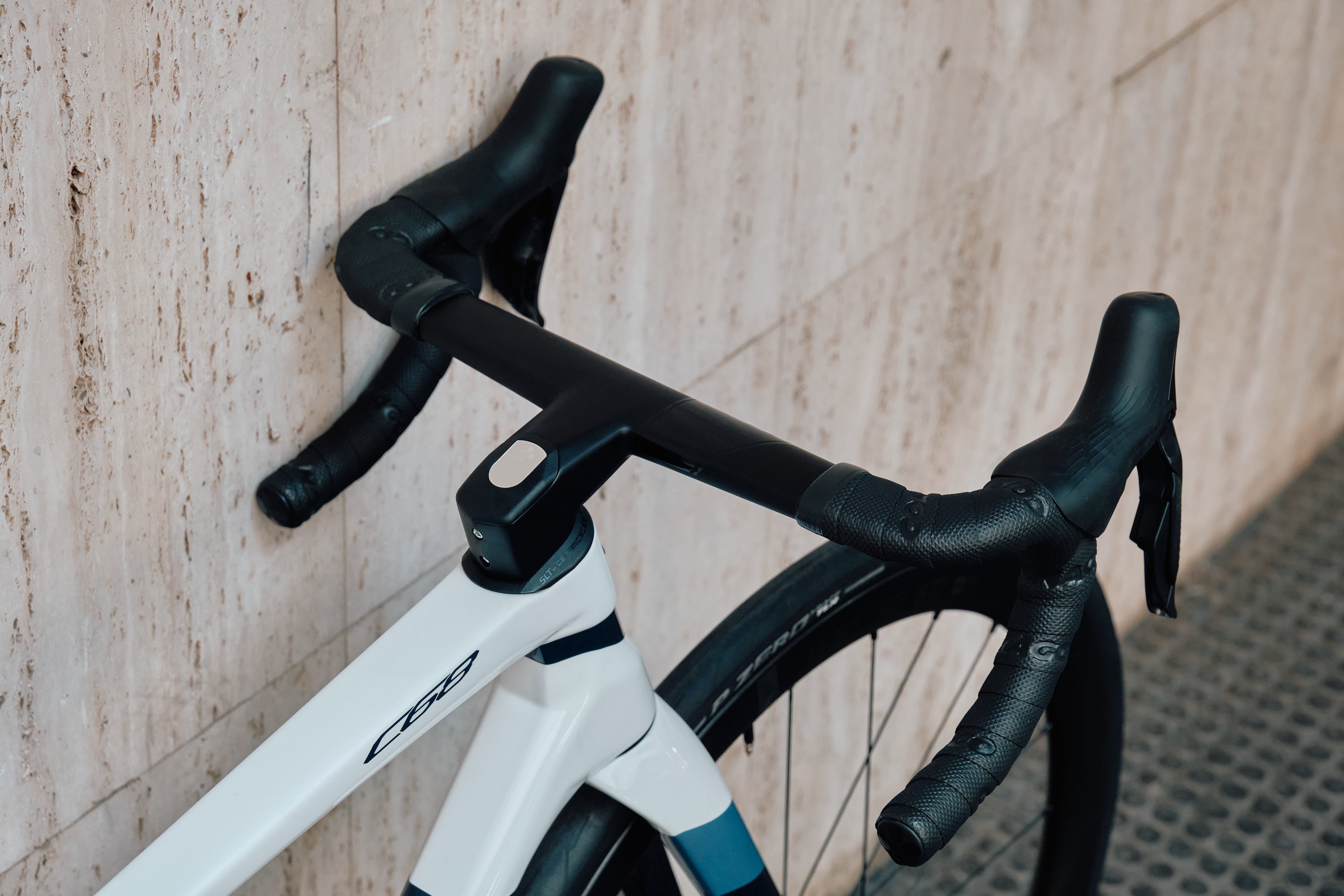 Colnago C68 | Size 485 | 7.660kg | Shimano Ultegra Di2 | Cicli Corsa