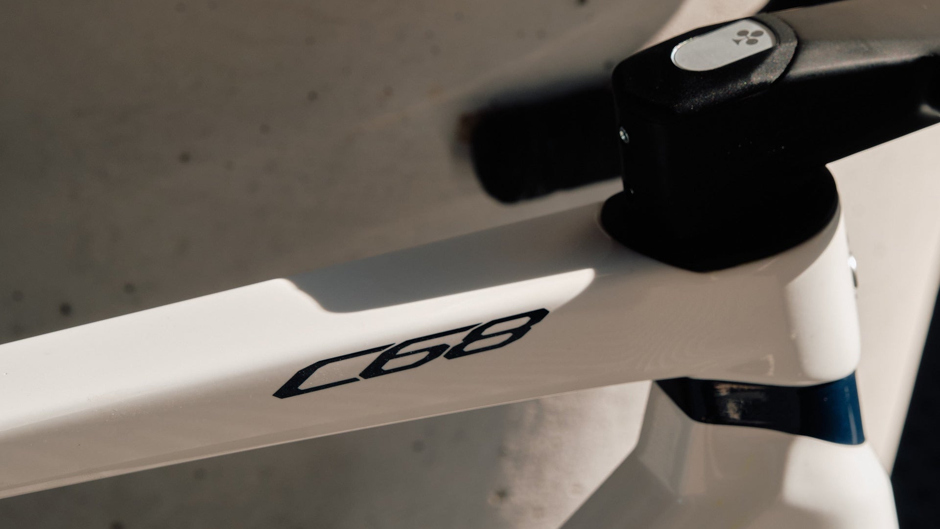 Logo Cicli Corsa Colnago C68 HRBB Shimano Ultegra Di2 Power Meter Fulcrum Wind 