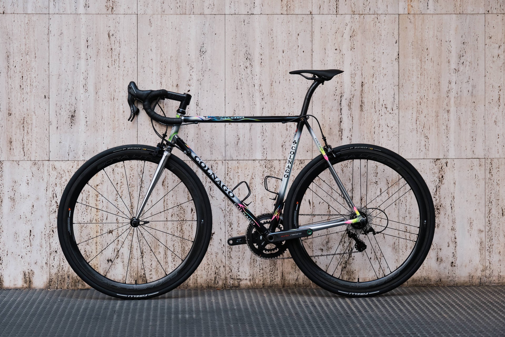 Colnago Master | Size 56 | AD04 | 7.840 kg no drive train side view