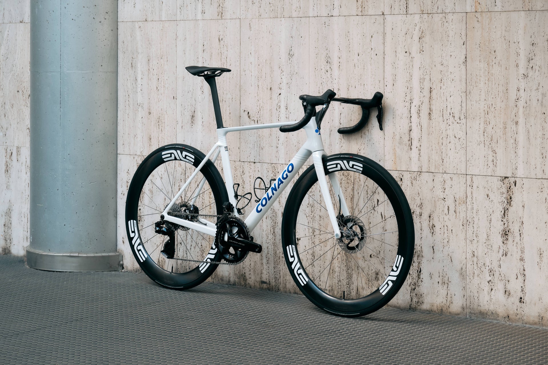 Colnago V5Rs 510 VRWB Enve SES 4.5 PRO white Decals Pirelli p-zero TLR SL-R Enve SES Aero Pro One-Piece Cockpit complete bicycle