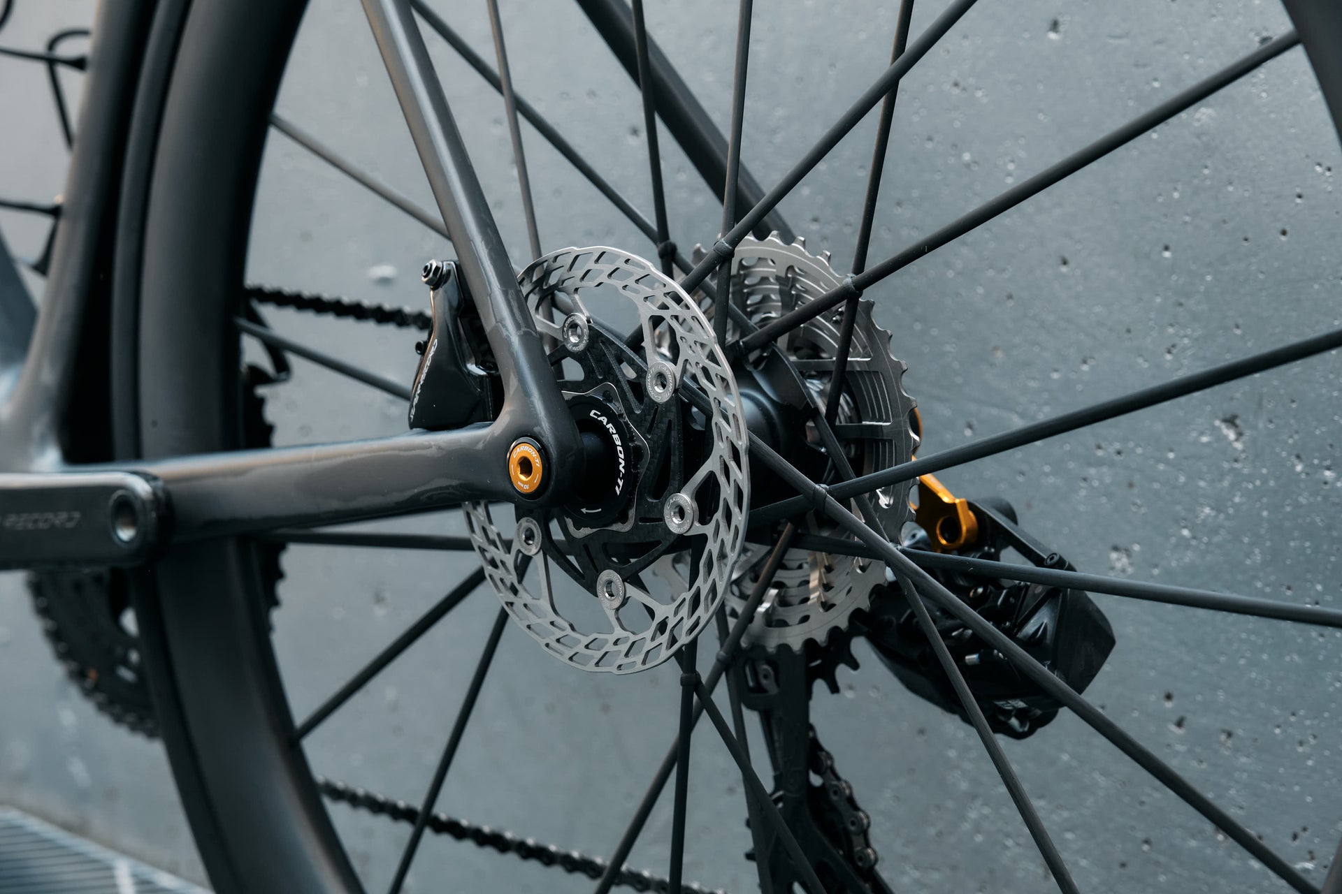Colnago V5Rs | Size 485 | Raw Carbon Custom Paint disc rotors
