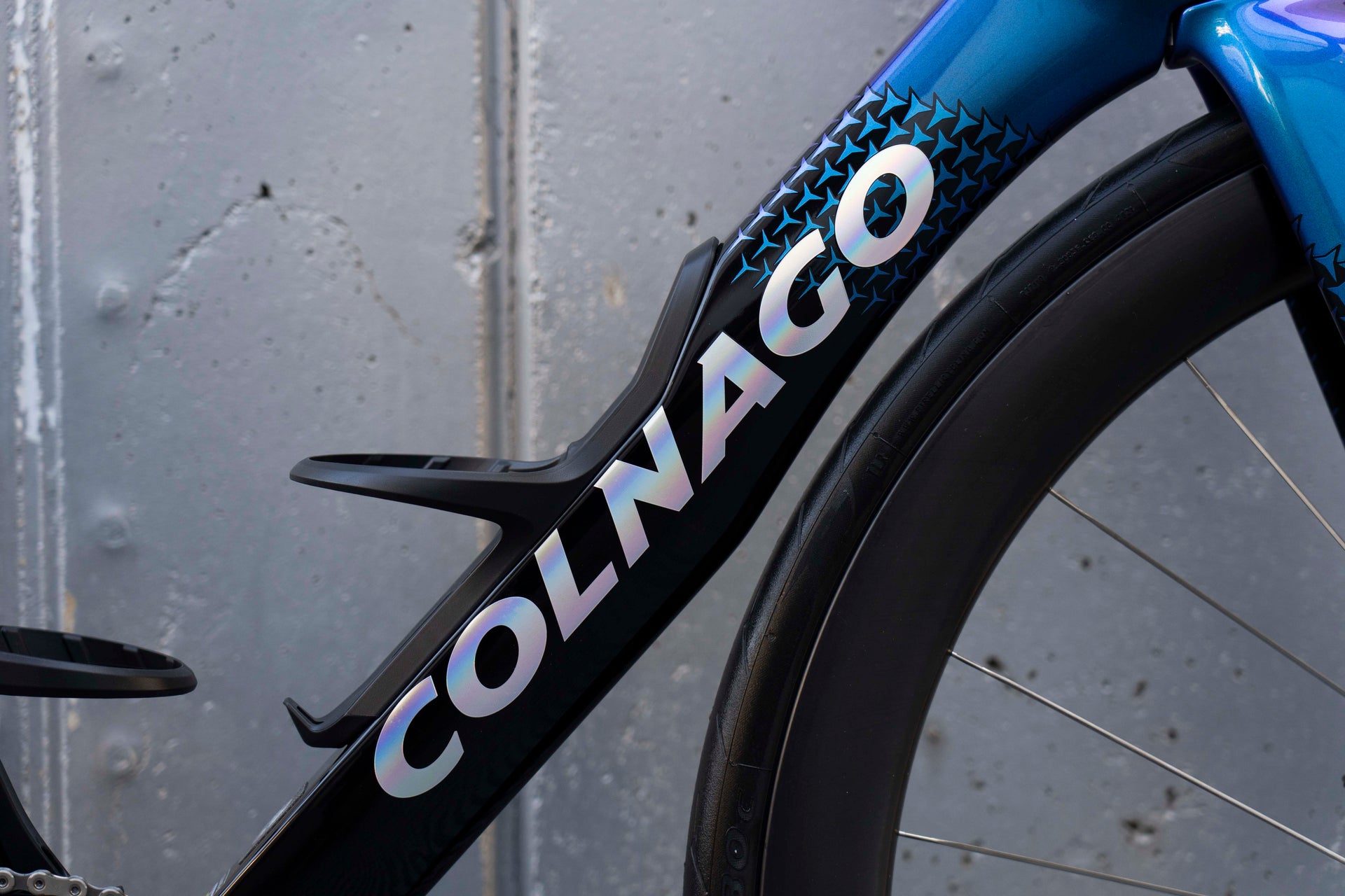 Down tube branding and YSBO paint finish on the Colnago Y1Rs complete bicycle by Cicli Corsa.