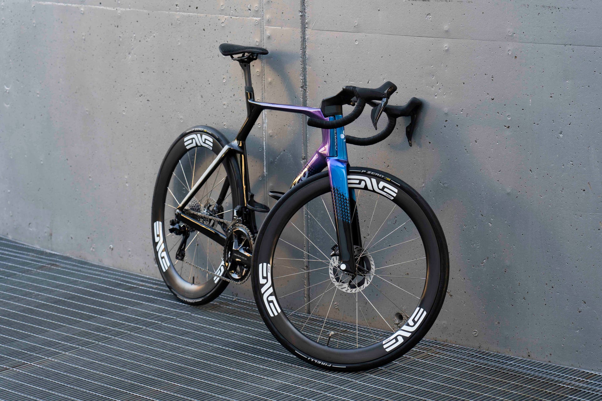 Front view of the Colnago Y1Rs YSBO road racing complete bicycle by Cicli Corsa.
