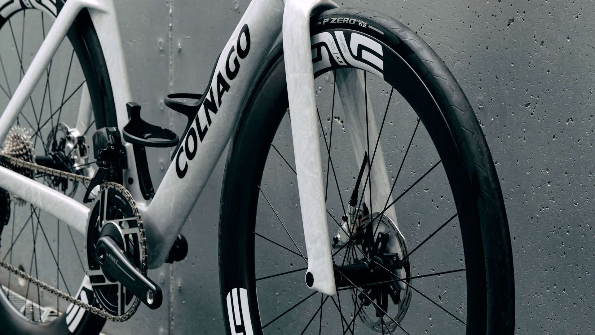 Cicli Corsa Colnago Y1Rs Lumar Colors Sram Red eTap AXS ENVE SES 4.5 Complete Bicycle