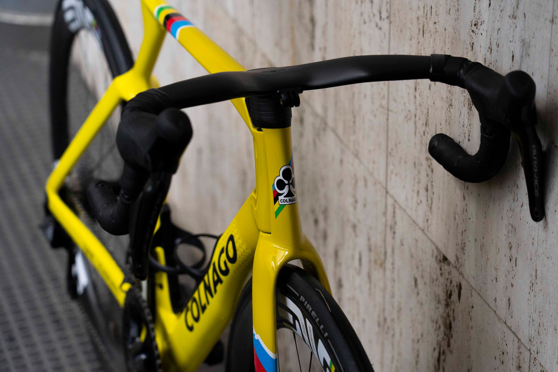 Front-end view of the integrated carbon cockpit and Shimano Dura-Ace Di2 electronic levers on the Colnago Y1Rs YSYL Tour de France complete bicycle by Cicli Corsa.