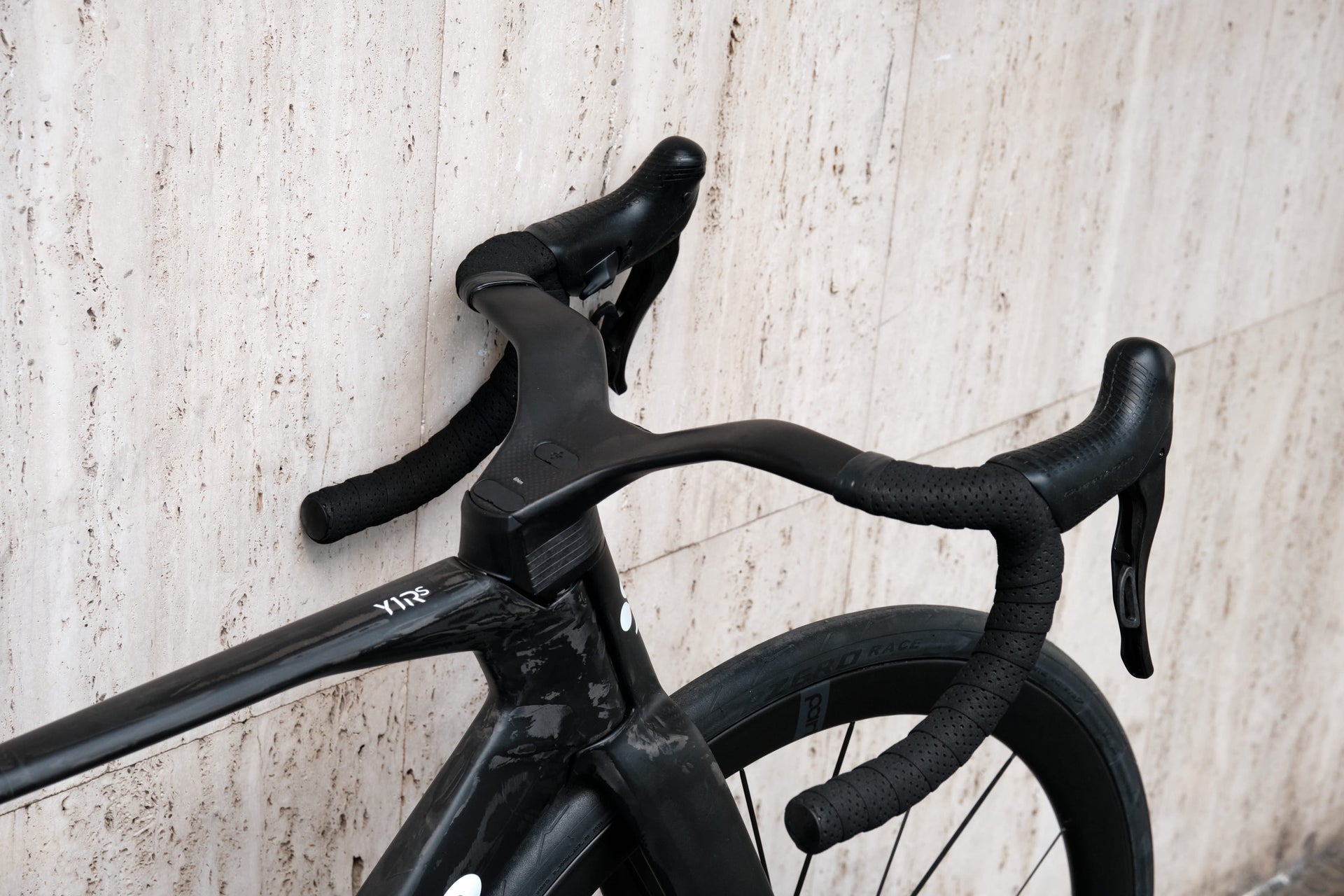 Colnago Y1Rs | Size S | Custom Raw Finish | 6.815 kg Cockpit