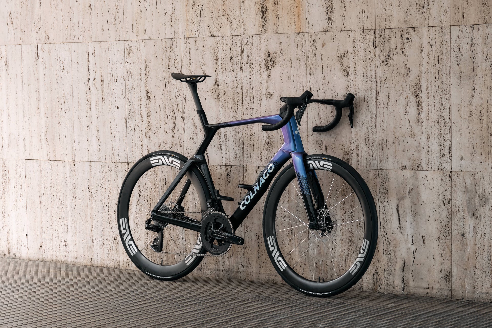 Colnago Y1Rs | Size XL | TSBO Dark Series | 7.705 kg drive train side view ront