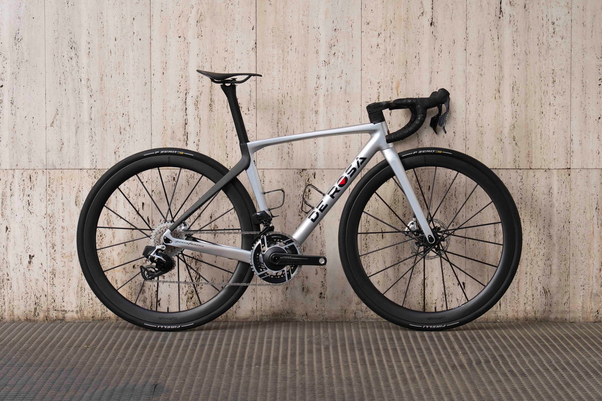 De Rosa 70 | Size 44.5 | Silver | Complete Bicycle drive-train side view
