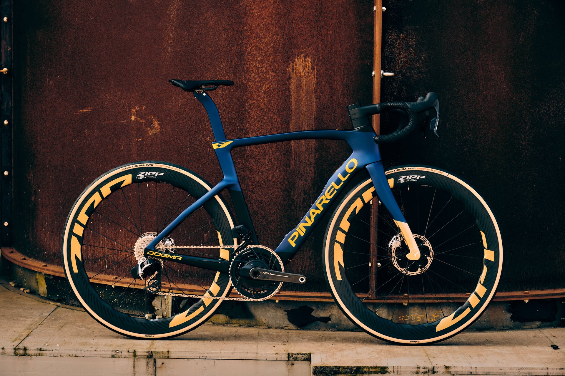 Drive side view of the Pinarello Dogma F Tom Pidcock Q36.5 team edition complete bicycle with SRAM Red AXS, custom built by Cicli Corsa.