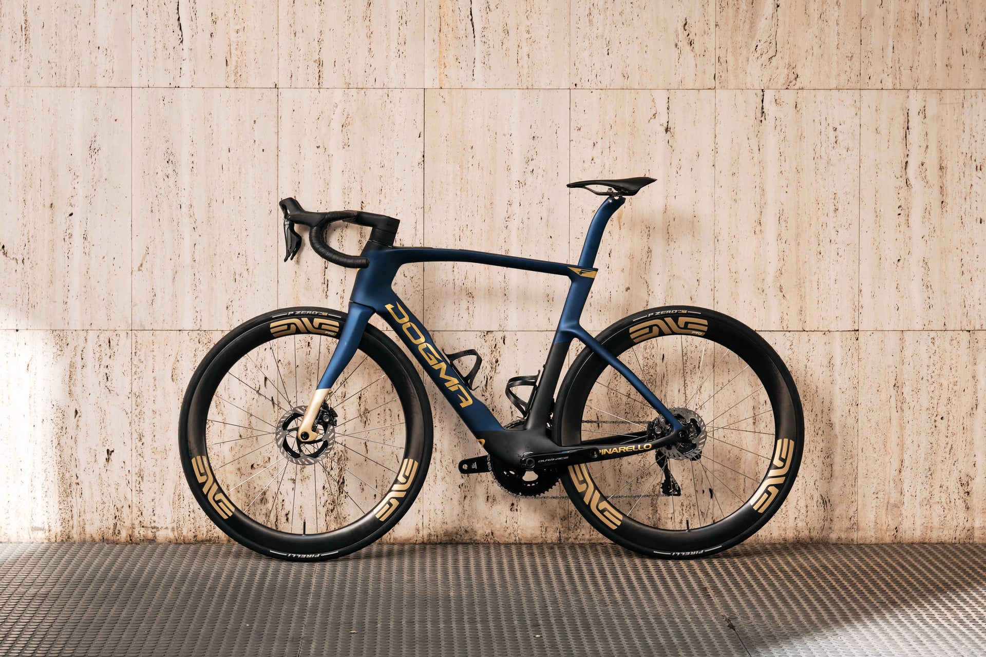 Pinarello Dogma F | Size 575 | Team Q36.5 | Road Bike | Complete bike no drive train side view