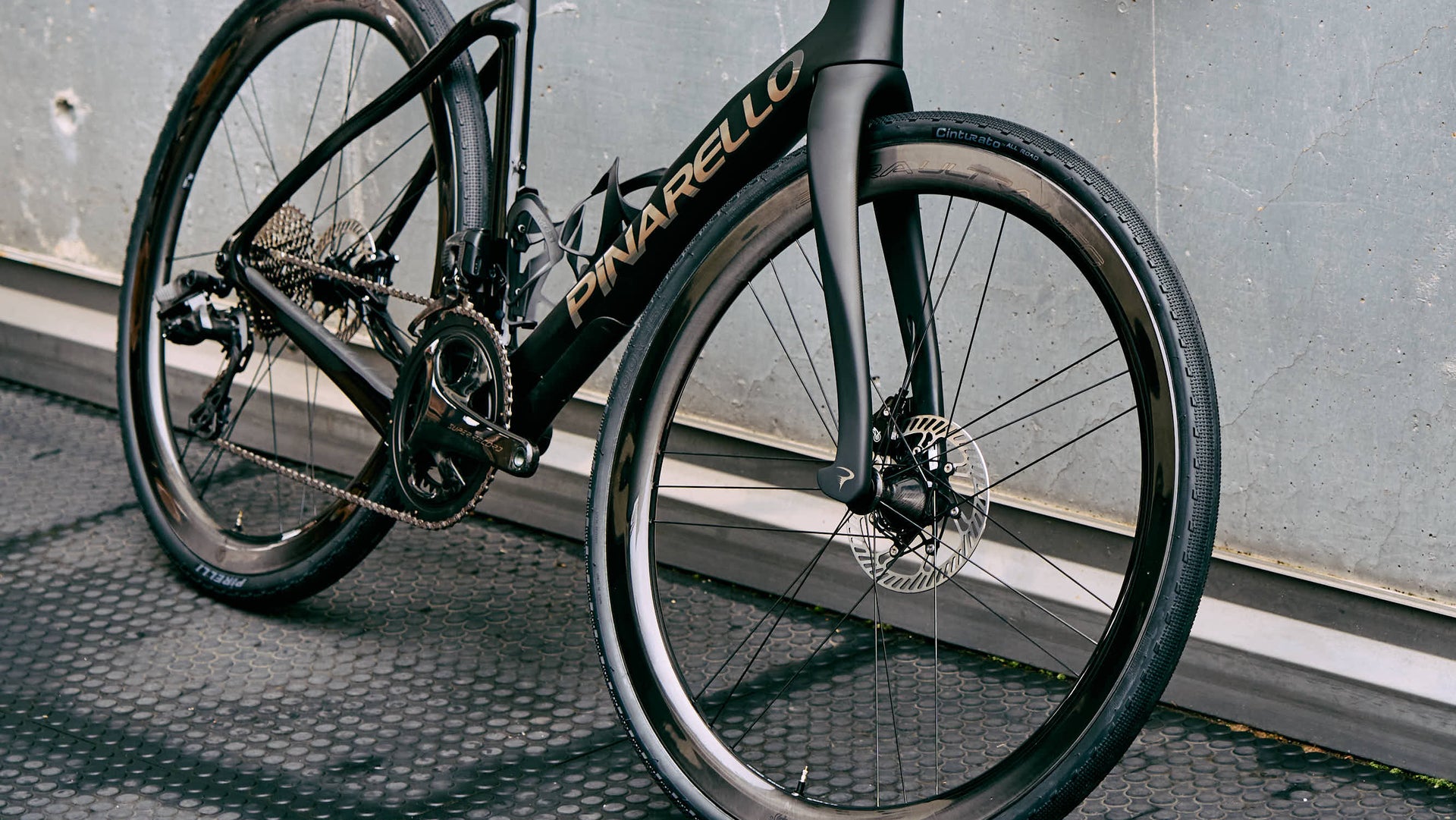Cicli Corsa Pinarello Dogma GR Campagnolo Super Record Bora Ultra WTO 45 Pirelli Cinturato All Road Black Complete Bicycle