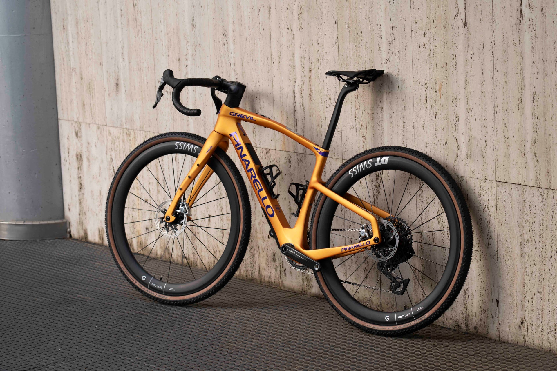 Pinarello Grevil F9 | 470 | Atlas Sun | 8.225 kg complete grevil bike no drive train side