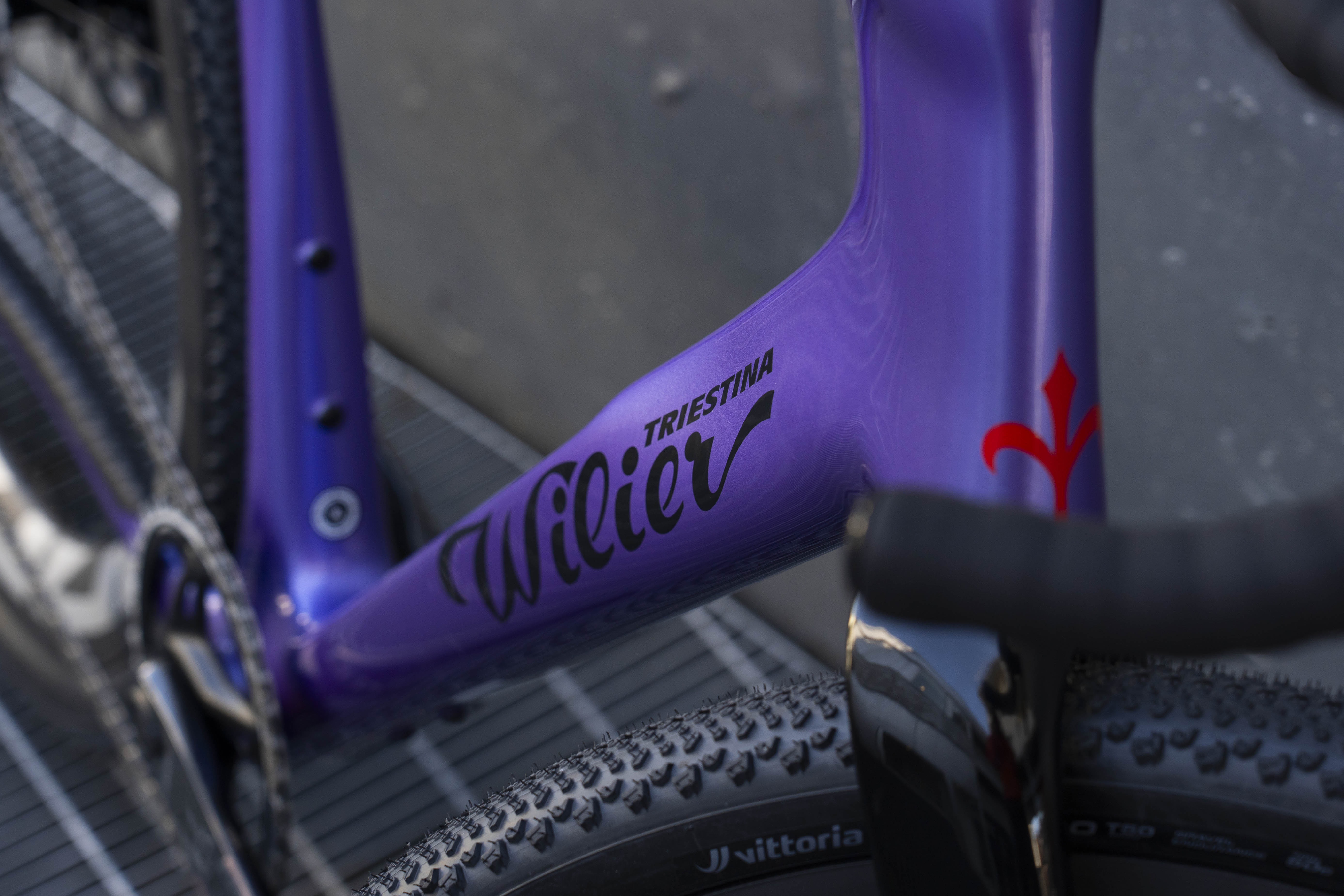 Colnago C68 | Size 530 | 7,055g | Campagnolo Super Record WRL